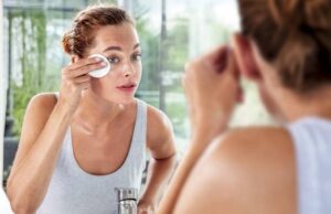 Un rituel de beauté quotidien pour prendre soin de ta peau plus que jamais. Un rituel de beauté quotidien pour prendre soin de ta peau plus que jamais.